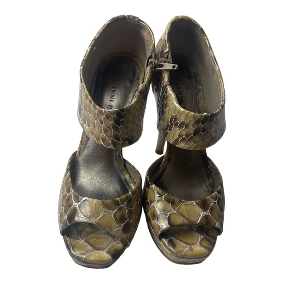 GIANNI BINI  heels 6M, side zipper peep toe bronze/cream python print pattern - Picture 3 of 10